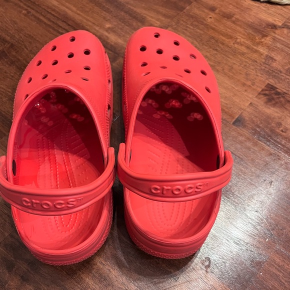 CROCS Classic Red Size 9M 11 W - Picture 4 of 9